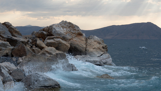 Южный берег озера Ван Южный берег озера Ван