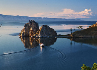 Экскурсия на катере о.Ольхон Пойти в поход (Водный туризм): Экскурсия на катере о.Ольхон